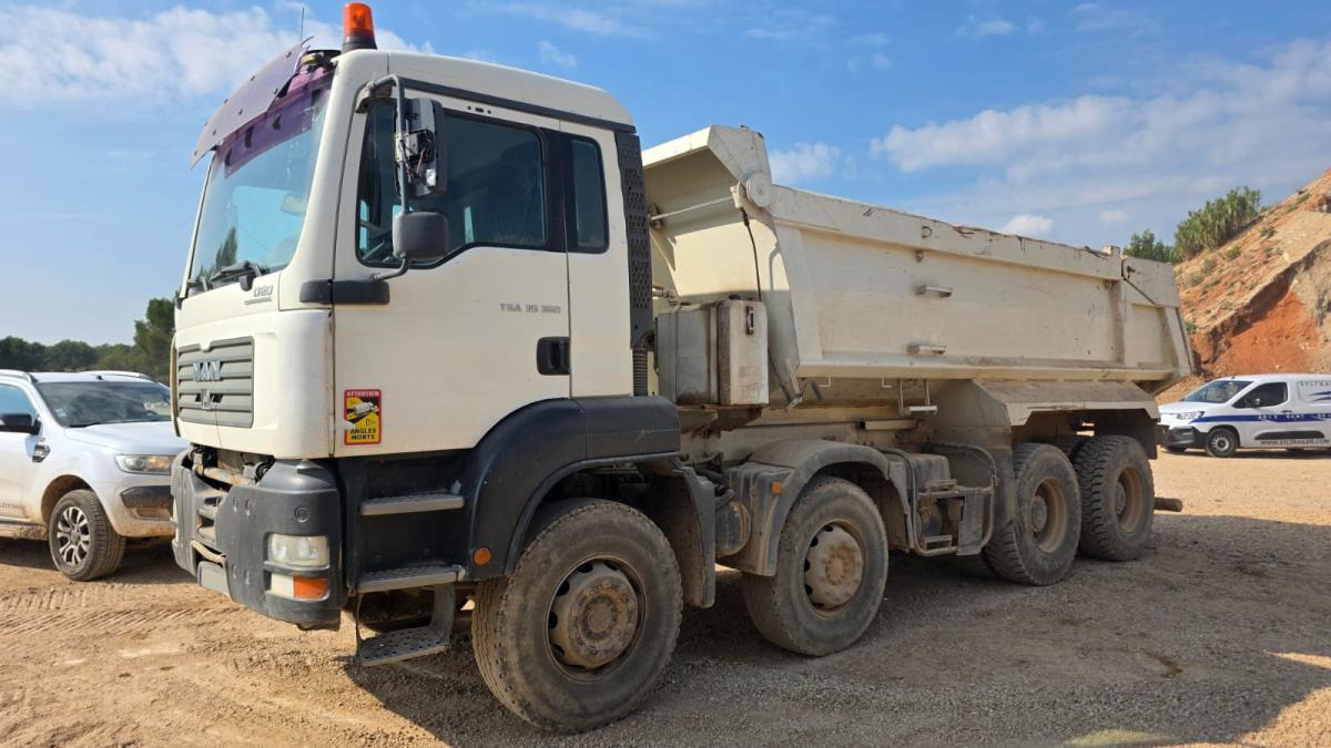 MAN TGA 35.360 - Truk jungkit: gambar 1 MAN TGA 35.360 - Truk jungkit: gambar 1