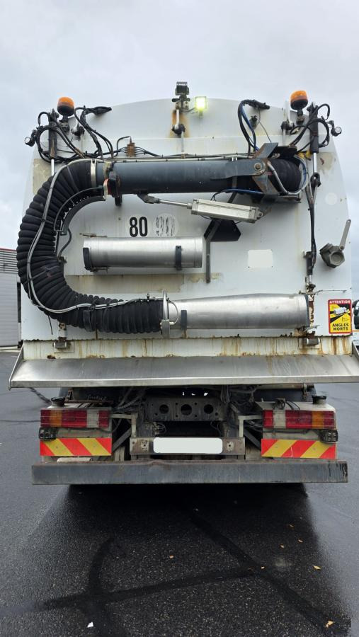 Mercedes Axor 1829 KO - Penyapu jalan: gambar 2 Mercedes Axor 1829 KO - Penyapu jalan: gambar 2