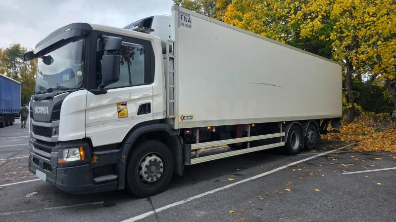 Scania P 320 - Truk berpendingin: gambar 4 Scania P 320 - Truk berpendingin: gambar 4