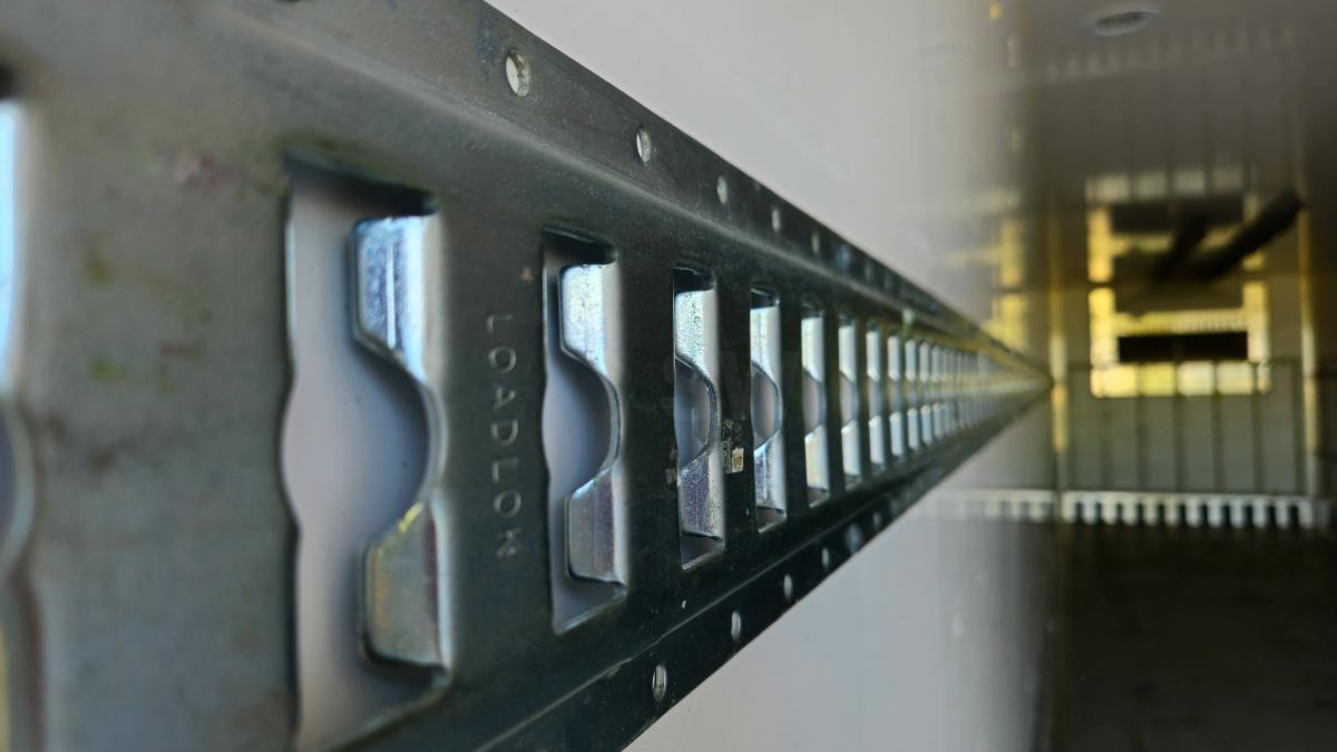 Schmitz Cargobull / Chereau / Lamberet (Location / Rent) - Semi-trailer berpendingin: gambar 5 Schmitz Cargobull / Chereau / Lamberet (Location / Rent) - Semi-trailer berpendingin: gambar 5