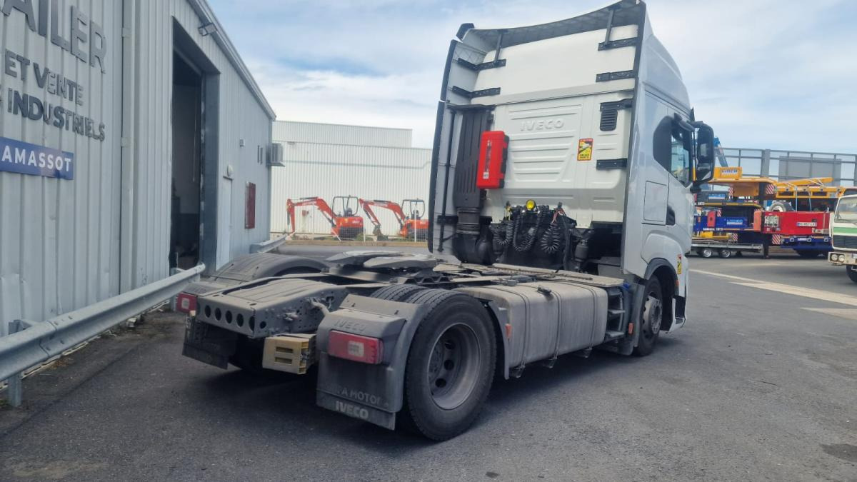 Iveco S-WAY 490 - Tractor head: gambar 3 Iveco S-WAY 490 - Tractor head: gambar 3