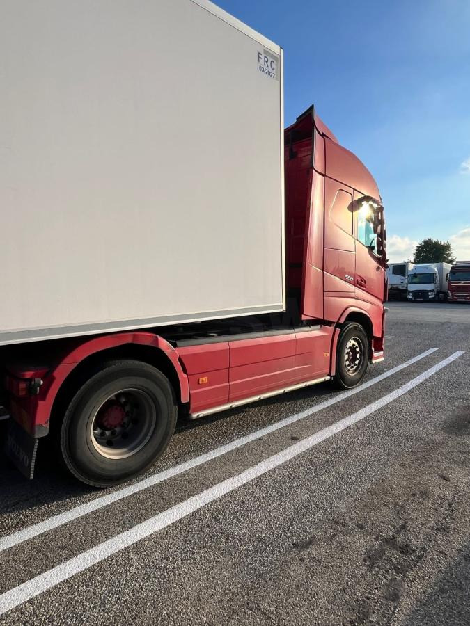 Volvo FH 460 - Tractor head: gambar 5 Volvo FH 460 - Tractor head: gambar 5