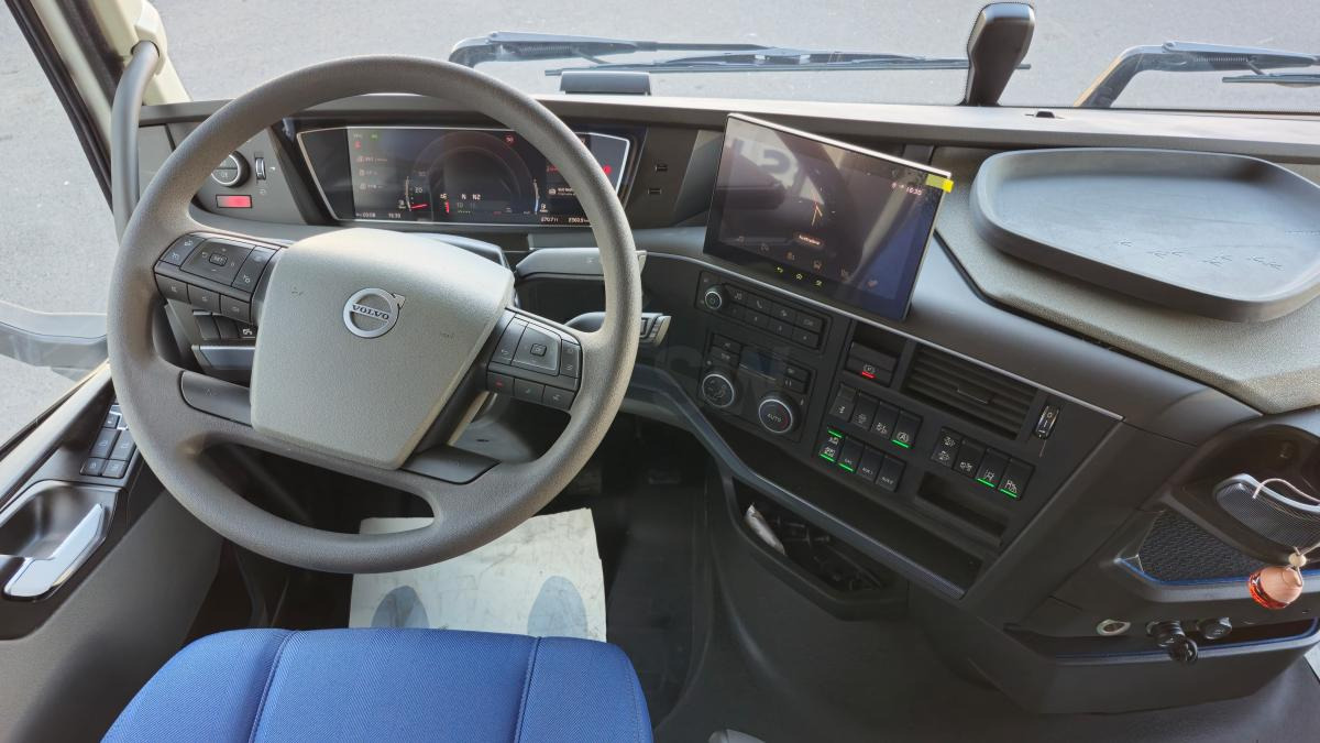 Interior photo 1: Leasing Volvo FH 500 Globetrotter XXL (Location / Rent) Volvo FH 500 Globetrotter XXL (Location / Rent)