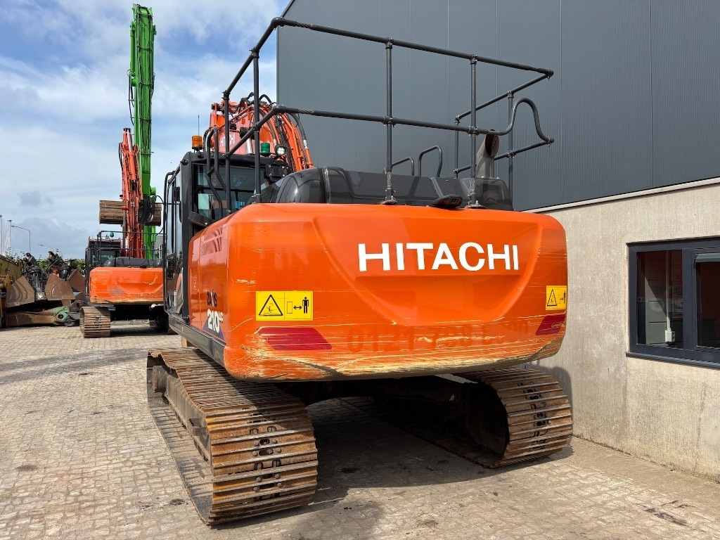 Hitachi ZX 210 LC-6 - ZX210 - Ekskavator perayap: gambar 4 Hitachi ZX 210 LC-6 - ZX210 - Ekskavator perayap: gambar 4