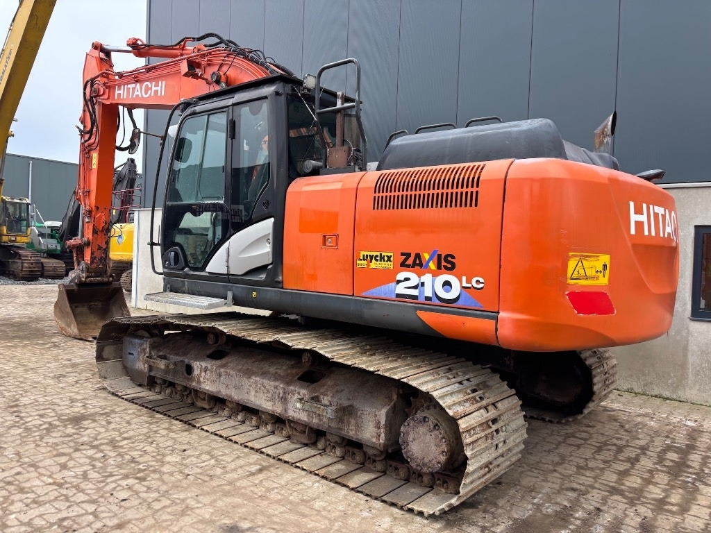 Hitachi ZX 210 LC-6 - ZX210LC - Ekskavator perayap: gambar 3 Hitachi ZX 210 LC-6 - ZX210LC - Ekskavator perayap: gambar 3
