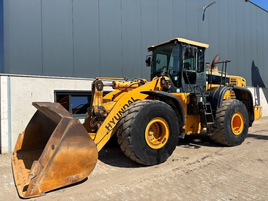 Hyundai HL 770-9 - HL 770 - Wheel loader: gambar 1 Hyundai HL 770-9 - HL 770 - Wheel loader: gambar 1