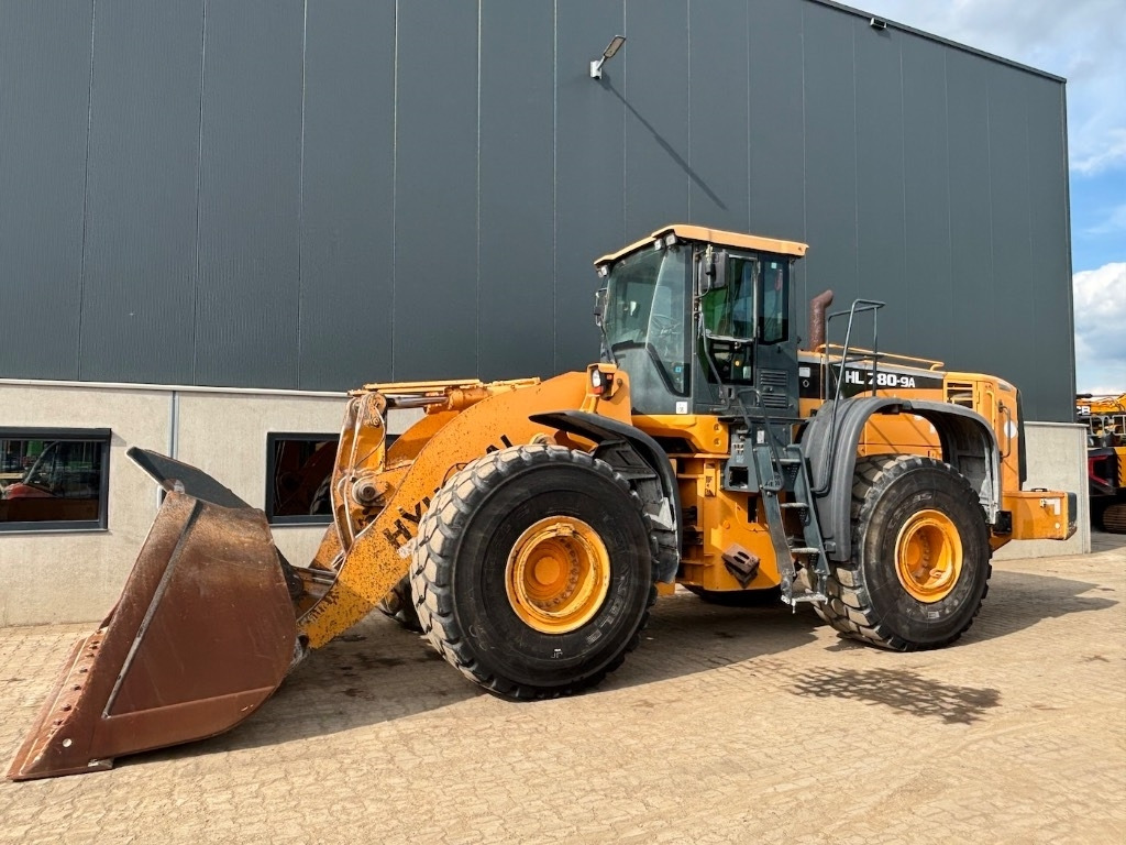 Hyundai HL 780-9 A - HL780 - HL 780 - Wheel loader: gambar 1 Hyundai HL 780-9 A - HL780 - HL 780 - Wheel loader: gambar 1