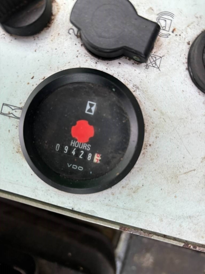Mesin pengisi Sennebogen 835R HD -- Hydr undercarriage -- 835: gambar 32