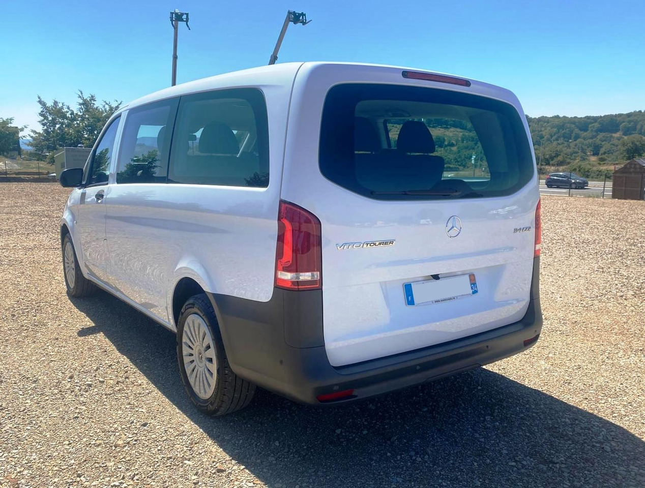 MERCEDES-BENZ Vito Tourer 114 CDI 136 Long Pro 9G-Tronic 8 Places - Van penumpang: gambar 3 MERCEDES-BENZ Vito Tourer 114 CDI 136 Long Pro 9G-Tronic 8 Places - Van penumpang: gambar 3
