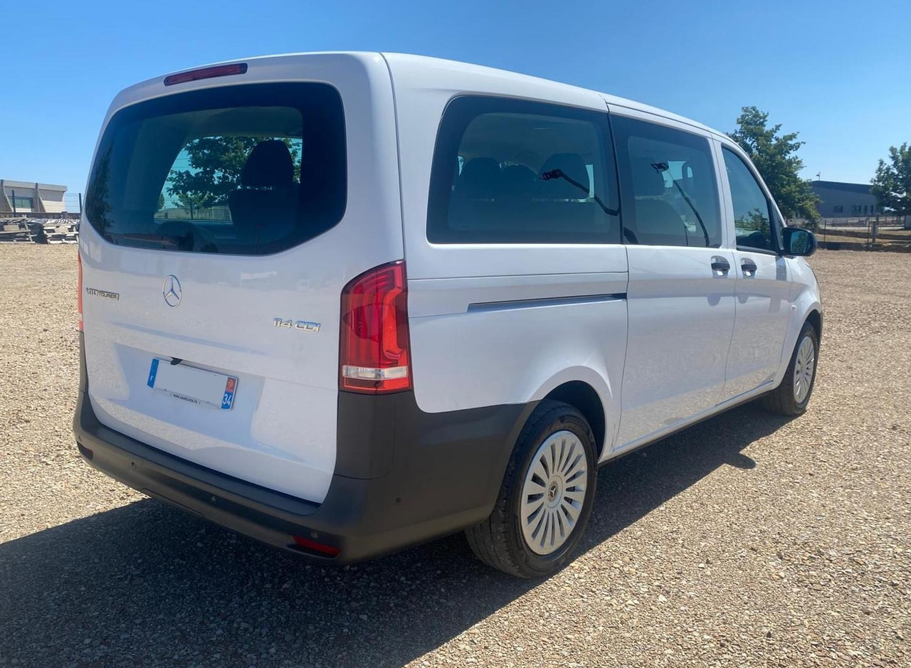 MERCEDES-BENZ Vito Tourer 114 CDI 136 Long Pro 9G-Tronic 8 Places - Van penumpang: gambar 4 MERCEDES-BENZ Vito Tourer 114 CDI 136 Long Pro 9G-Tronic 8 Places - Van penumpang: gambar 4