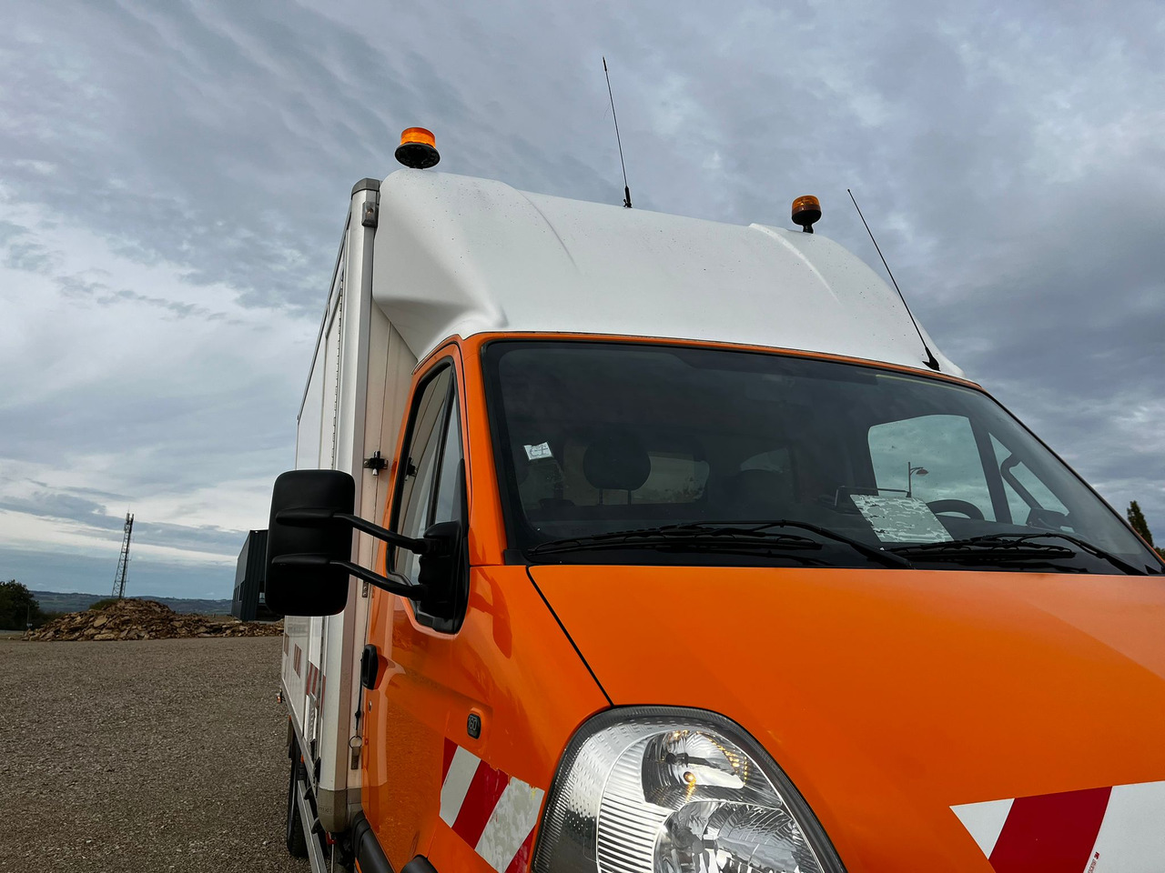 Leasing RENAULT Mascott DCI 160 CAISSE + HAYON RENAULT Mascott DCI 160 CAISSE + HAYON: gambar 17