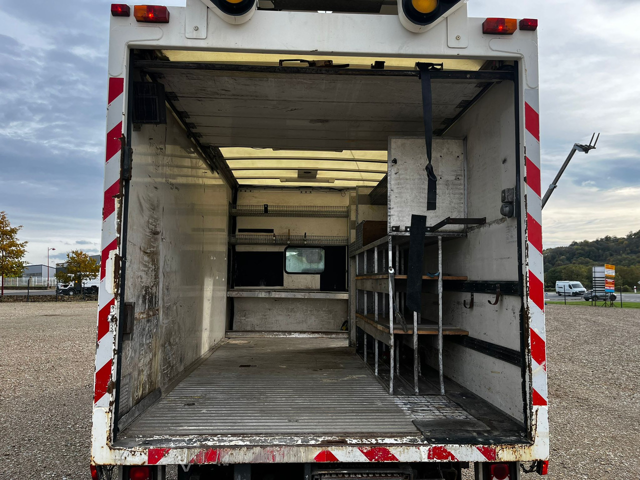 Leasing RENAULT Mascott DCI 160 CAISSE + HAYON RENAULT Mascott DCI 160 CAISSE + HAYON: gambar 11