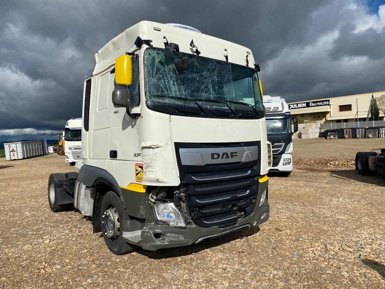 DAF XF480 - Tractor head: gambar 2 DAF XF480 - Tractor head: gambar 2