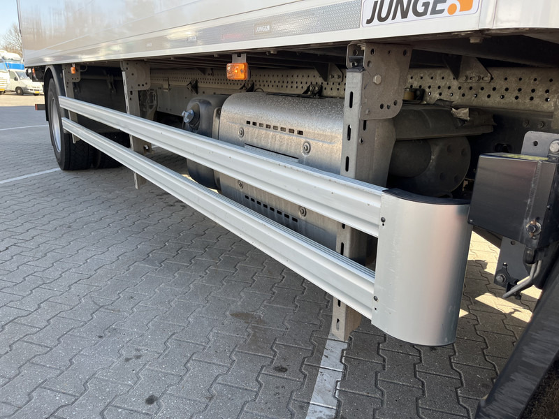 Truk box DAF CF 260 FA / 18 Ton / 67 dkm / Box / Laadklep / APK 07-25: gambar 18