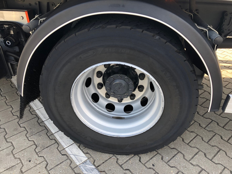 Truk berpendingin DAF CF 260 FA / Carrier Koeler / Chereau Frigo Box / Laadklep / APK TUV 09-25: gambar 17
