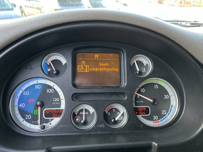 DAF CF 75 310 Euro 5 / Curtainside Box / Loadlift / Trailer Coupling - Truk dengan terpal samping: gambar 4 DAF CF 75 310 Euro 5 / Curtainside Box / Loadlift / Trailer Coupling - Truk dengan terpal samping: gambar 4