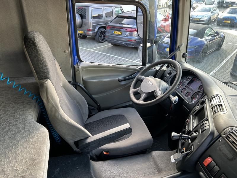 DAF CF 75 310 Euro 5 / Curtainside Box / Loadlift / Trailer Coupling - Truk dengan terpal samping: gambar 3 DAF CF 75 310 Euro 5 / Curtainside Box / Loadlift / Trailer Coupling - Truk dengan terpal samping: gambar 3