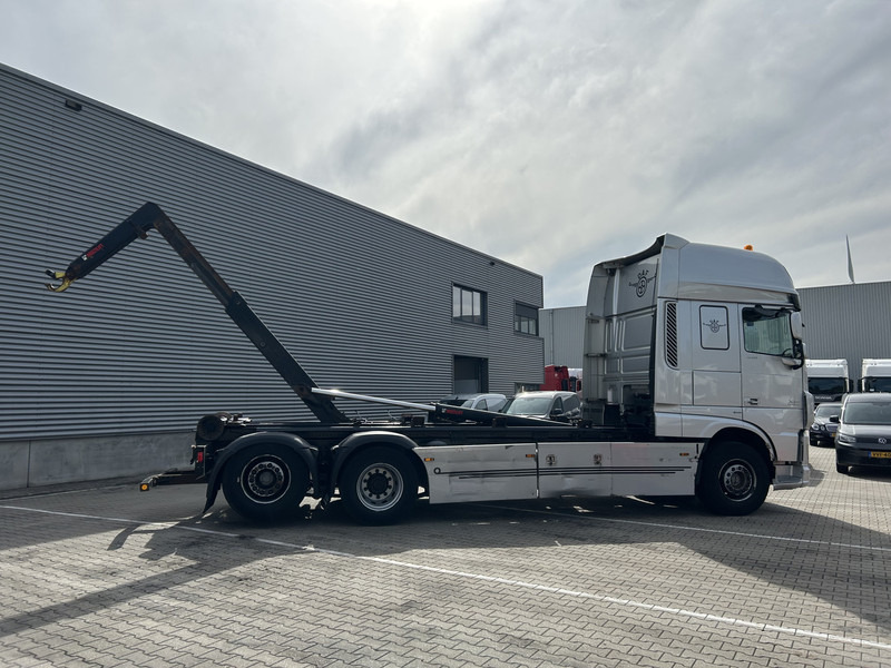 DAF XF 440 FAN SSC / Hiab Hook 21 Ton / 557 dkm / 9 Ton Front Axle - Hook lift, Truk derek: gambar 3 DAF XF 440 FAN SSC / Hiab Hook 21 Ton / 557 dkm / 9 Ton Front Axle - Hook lift, Truk derek: gambar 3