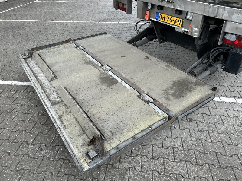 H.T.F HZO 39 / Heiwo / Carrier Vector 1800 -> Defect / Iso Box / Loadlift 2500 kg - Semi-trailer berpendingin: gambar 5 H.T.F HZO 39 / Heiwo / Carrier Vector 1800 -> Defect / Iso Box / Loadlift 2500 kg - Semi-trailer berpendingin: gambar 5