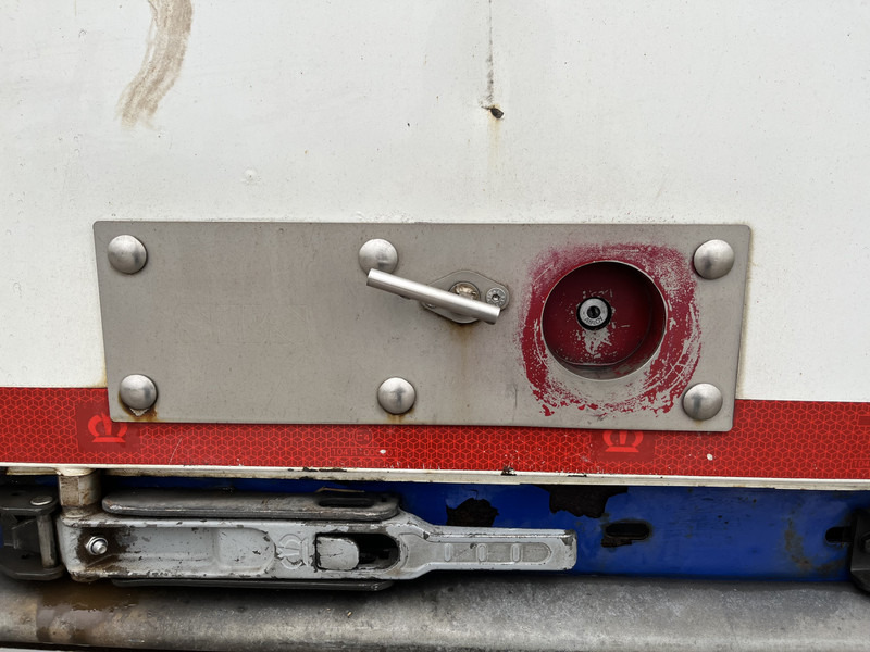 Krone DryLiner / Box / Huckepack / BPW Drum - Semi-trailer kotak tertutup: gambar 4 Krone DryLiner / Box / Huckepack / BPW Drum - Semi-trailer kotak tertutup: gambar 4