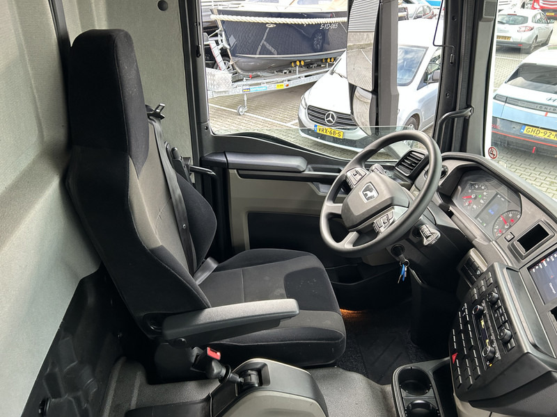 MAN TGM 18.250 / Carrier Koeler -30 gr / Chereau Frigobox / Laadklep / APK 06-26 - Truk berpendingin: gambar 3 MAN TGM 18.250 / Carrier Koeler -30 gr / Chereau Frigobox / Laadklep / APK 06-26 - Truk berpendingin: gambar 3