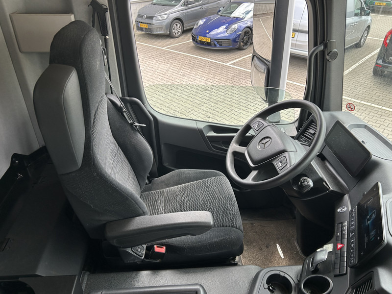 Mercedes-Benz Actros 2124 / Carrier Supra 850 -30 gr / Koeler / Laadklep / APK 03-26 - Truk berpendingin: gambar 3 Mercedes-Benz Actros 2124 / Carrier Supra 850 -30 gr / Koeler / Laadklep / APK 03-26 - Truk berpendingin: gambar 3