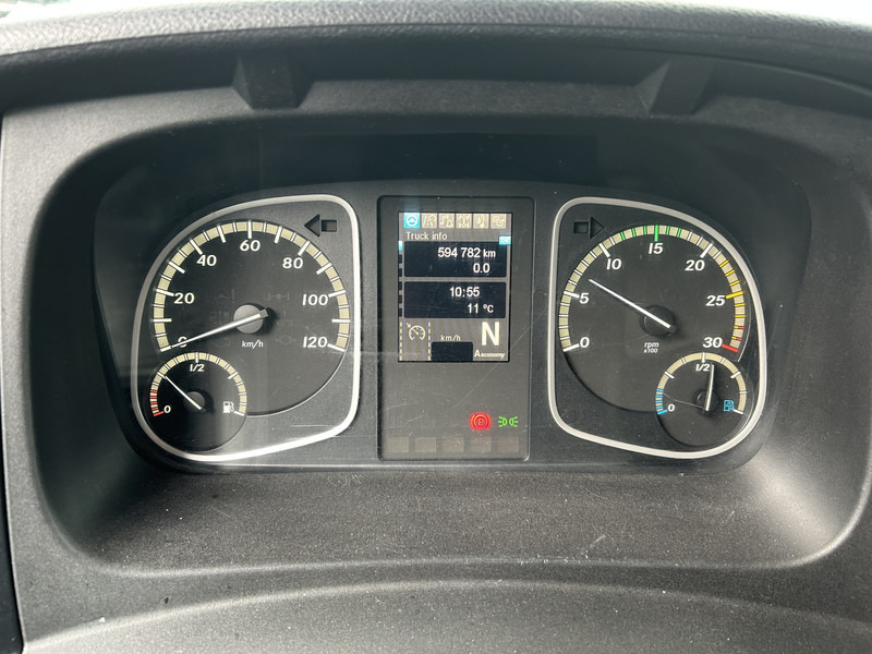 Mercedes-Benz Atego 1018 / 594 dkm / Box 6.3 mtr / Loadlift / APK TUV 04-26 - Truk box: gambar 4 Mercedes-Benz Atego 1018 / 594 dkm / Box 6.3 mtr / Loadlift / APK TUV 04-26 - Truk box: gambar 4