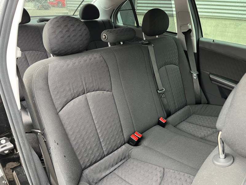 Mercedes-Benz E-Klasse / Limousine / 240 Avantgarde / 4-Matic / 8-pers / APK/TUV 09-2026 / - Mobil sedan: gambar 5 Mercedes-Benz E-Klasse / Limousine / 240 Avantgarde / 4-Matic / 8-pers / APK/TUV 09-2026 / - Mobil sedan: gambar 5