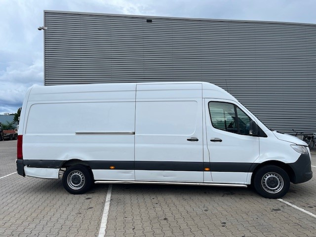 Mercedes-Benz Sprinter 315 1.9 CDI / L4 H2 / Automatic / APK-TUV 04-26 - Van panel: gambar 2 Mercedes-Benz Sprinter 315 1.9 CDI / L4 H2 / Automatic / APK-TUV 04-26 - Van panel: gambar 2