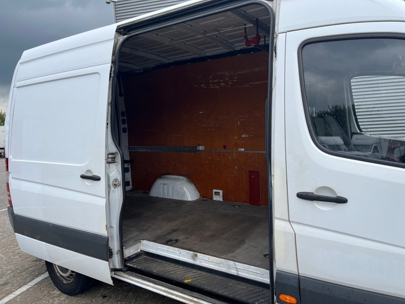 Mercedes-Benz Sprinter 316 / CNG / 1.8 NGT GAS Powered / 146 dkm L3 H2 / NL Van - Van panel: gambar 3 Mercedes-Benz Sprinter 316 / CNG / 1.8 NGT GAS Powered / 146 dkm L3 H2 / NL Van - Van panel: gambar 3