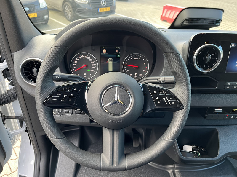 Mercedes-Benz Sprinter 317 1.9 CDI Select HD / Koel voorbereiding / L2 H2 - Van berpendingin: gambar 4 Mercedes-Benz Sprinter 317 1.9 CDI Select HD / Koel voorbereiding / L2 H2 - Van berpendingin: gambar 4
