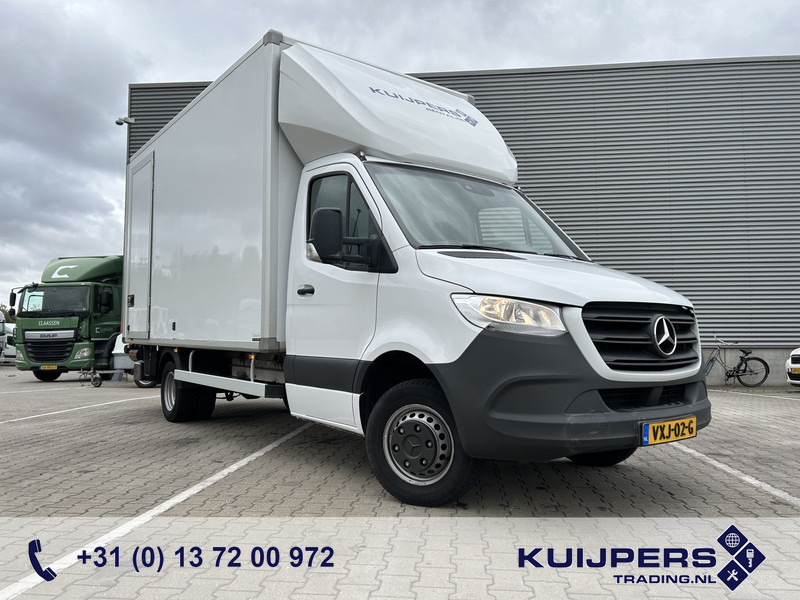 Mercedes-Benz Sprinter 515 1.9 CDI / 126 dkm / Box 4.4 mtr / Laadklep / APK 07-26 - Van box: gambar 1 Mercedes-Benz Sprinter 515 1.9 CDI / 126 dkm / Box 4.4 mtr / Laadklep / APK 07-26 - Van box: gambar 1
