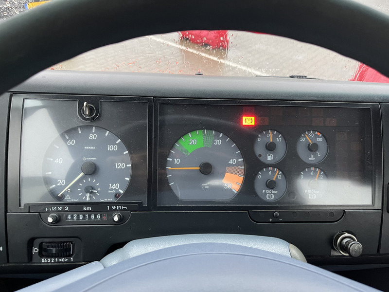 Mercedes-Benz Vario 612 D / Car - Machine Transporter 570 cm / Winch / Ramps / NL Truck - Truk pengangkut mobil: gambar 5 Mercedes-Benz Vario 612 D / Car - Machine Transporter 570 cm / Winch / Ramps / NL Truck - Truk pengangkut mobil: gambar 5