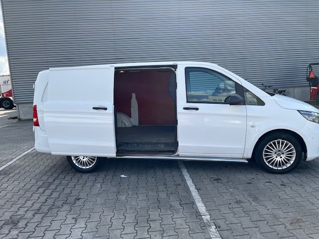 Mercedes-Benz Vito 109 CDI Lang / Airco / Cruise / Trekhaak / APK 01-26 - Van kecil: gambar 3 Mercedes-Benz Vito 109 CDI Lang / Airco / Cruise / Trekhaak / APK 01-26 - Van kecil: gambar 3