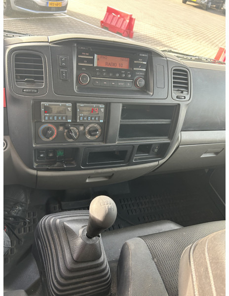 Nissan Cabstar NT400 / Duo Temp Frigo -30 gr / 146 dkm/ Blad - Blad / APK TUV 03-26 - Van berpendingin: gambar 5 Nissan Cabstar NT400 / Duo Temp Frigo -30 gr / 146 dkm/ Blad - Blad / APK TUV 03-26 - Van berpendingin: gambar 5