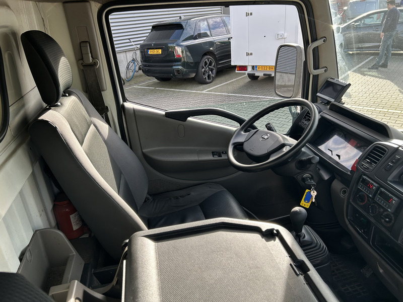 Nissan Cabstar NT400 / Duo Temp Frigo -30 gr / 146 dkm/ Blad - Blad / APK TUV 03-26 - Van berpendingin: gambar 3 Nissan Cabstar NT400 / Duo Temp Frigo -30 gr / 146 dkm/ Blad - Blad / APK TUV 03-26 - Van berpendingin: gambar 3