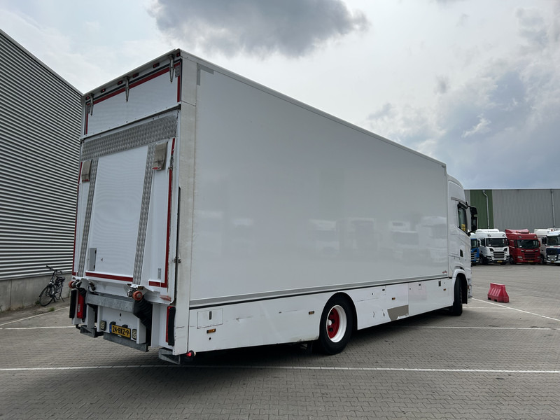 Scania S410 Highline / 491 dkm / Box 8.1 mtr / Laadklep 3000 kg - Truk box: gambar 2 Scania S410 Highline / 491 dkm / Box 8.1 mtr / Laadklep 3000 kg - Truk box: gambar 2