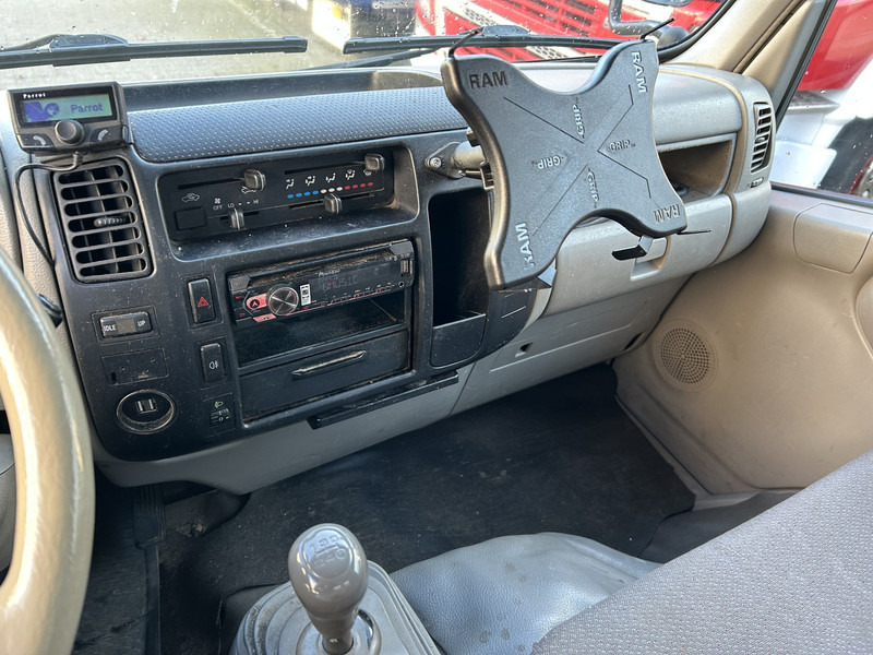 Toyota Dyna 100 3.0 D-4D / Kipper - Tipper / Blad - Bald / APK TUV 07-26 - Van jungkit: gambar 5 Toyota Dyna 100 3.0 D-4D / Kipper - Tipper / Blad - Bald / APK TUV 07-26 - Van jungkit: gambar 5