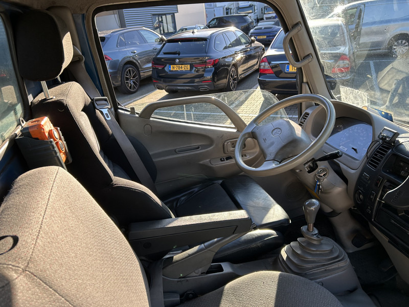 Toyota Dyna 100 3.0 D-4D / Kipper - Tipper / Blad - Bald / APK TUV 07-26 - Van jungkit: gambar 3 Toyota Dyna 100 3.0 D-4D / Kipper - Tipper / Blad - Bald / APK TUV 07-26 - Van jungkit: gambar 3