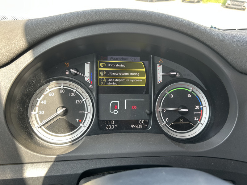 DAF CF 400 FT Comfort Sleeper Cab / 949 dkm / APK TUV 01-26 - Tractor head: gambar 4 DAF CF 400 FT Comfort Sleeper Cab / 949 dkm / APK TUV 01-26 - Tractor head: gambar 4