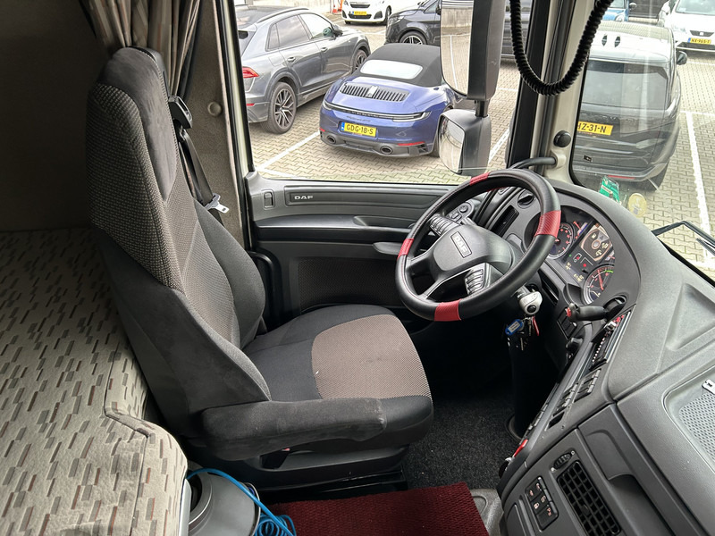 DAF XF 440 FT SC / Smart Tacho V2 / 2 Tanks / StandAirco / APK TUV 09-26 - Tractor head: gambar 3 DAF XF 440 FT SC / Smart Tacho V2 / 2 Tanks / StandAirco / APK TUV 09-26 - Tractor head: gambar 3