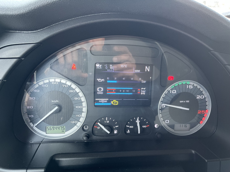Iveco S-Way AT 420 / Full LED / 569 dkm / 2 Tanks / 2 Fridge / APK TUV 03-26 - Tractor head: gambar 4 Iveco S-Way AT 420 / Full LED / 569 dkm / 2 Tanks / 2 Fridge / APK TUV 03-26 - Tractor head: gambar 4