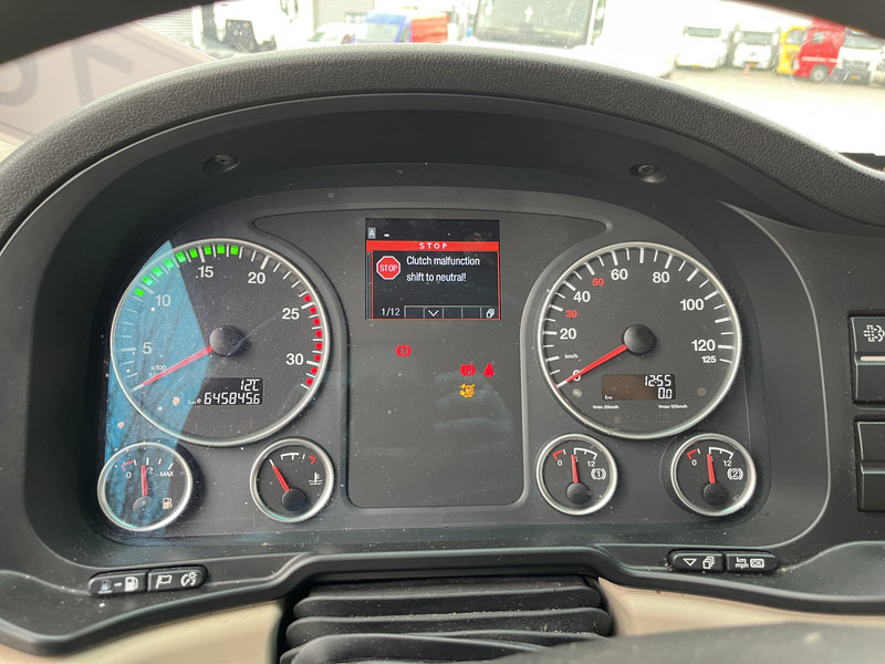 MAN TGX 18.460 XXL / Motor Defect -> Not Running / Retarder / 645 dkm / 2 Tanks - Tractor head: gambar 4 MAN TGX 18.460 XXL / Motor Defect -> Not Running / Retarder / 645 dkm / 2 Tanks - Tractor head: gambar 4