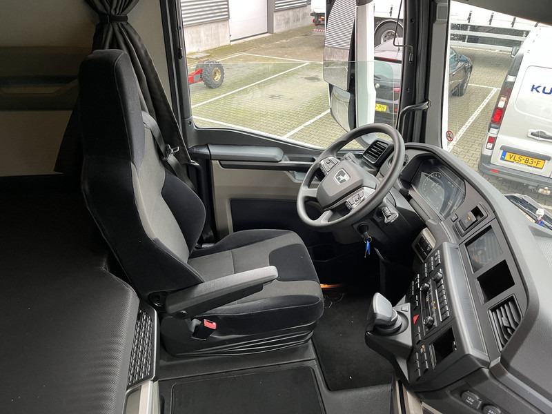 MAN TGX 18.470 GX / ZF Retarder / Full LED / 2 Tanks / APK TUV 01-26 - Tractor head: gambar 3 MAN TGX 18.470 GX / ZF Retarder / Full LED / 2 Tanks / APK TUV 01-26 - Tractor head: gambar 3