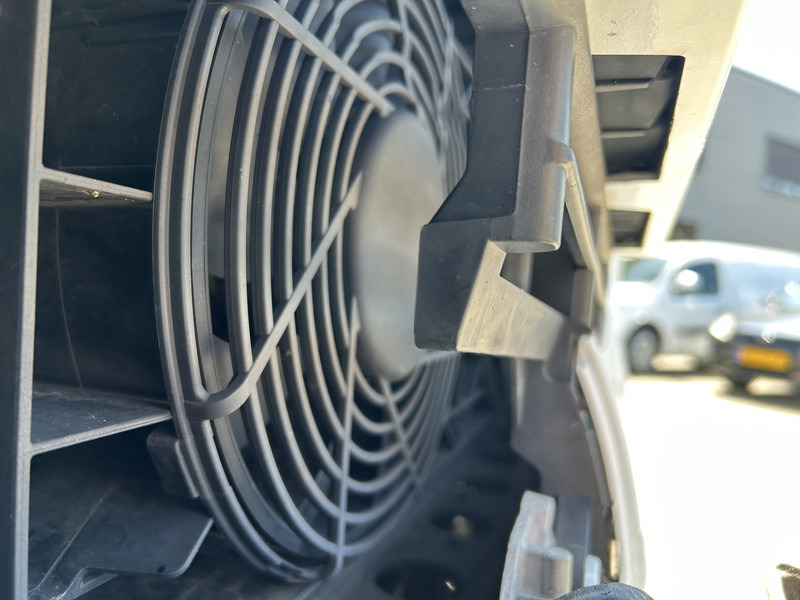 Tractor head Mercedes-Benz Actros 1842 Bigspace / 770 dkm / Mega / New Tacho / Stand Klima / 2 Tanks: gambar 12 Tractor head Mercedes-Benz Actros 1842 Bigspace / 770 dkm / Mega / New Tacho / Stand Klima / 2 Tanks: gambar 12