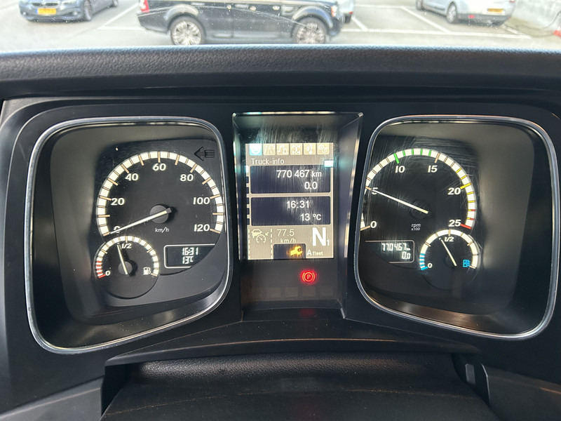 Mercedes-Benz Actros 1842 Bigspace / 770 dkm / Mega / New Tacho / Stand Klima / 2 Tanks - Tractor head: gambar 4 Mercedes-Benz Actros 1842 Bigspace / 770 dkm / Mega / New Tacho / Stand Klima / 2 Tanks - Tractor head: gambar 4