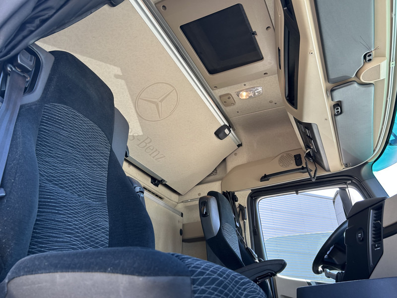 Tractor head Mercedes-Benz Actros 1842 Bigspace / 770 dkm / Mega / New Tacho / Stand Klima / 2 Tanks: gambar 11 Tractor head Mercedes-Benz Actros 1842 Bigspace / 770 dkm / Mega / New Tacho / Stand Klima / 2 Tanks: gambar 11