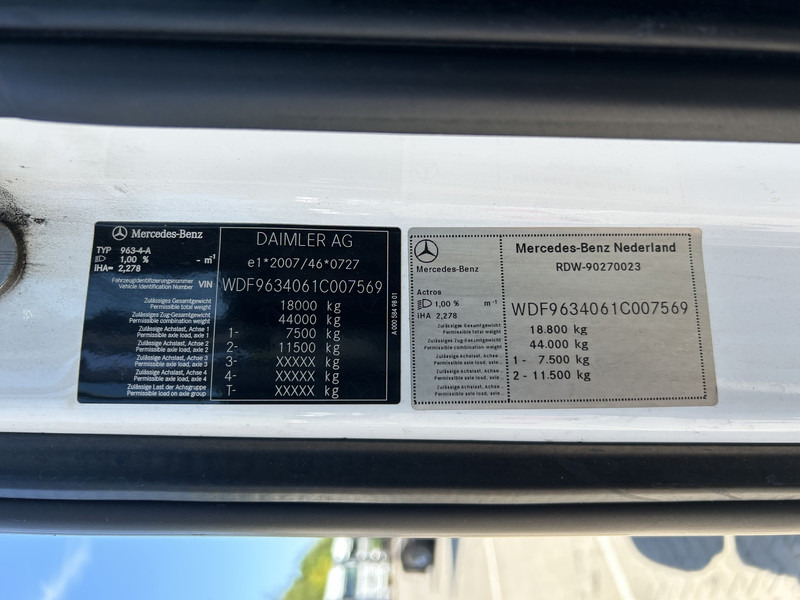 Tractor head Mercedes-Benz Actros 1842 Bigspace / 770 dkm / Mega / New Tacho / Stand Klima / 2 Tanks: gambar 13 Tractor head Mercedes-Benz Actros 1842 Bigspace / 770 dkm / Mega / New Tacho / Stand Klima / 2 Tanks: gambar 13