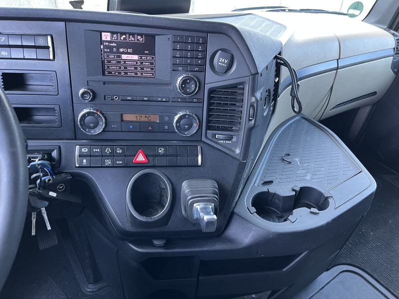 Mercedes-Benz Actros 1842 StreamSpace / 939 dkm / 2 Tanks / NL Truck - Tractor head: gambar 5 Mercedes-Benz Actros 1842 StreamSpace / 939 dkm / 2 Tanks / NL Truck - Tractor head: gambar 5