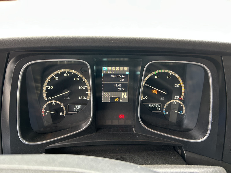 Mercedes-Benz Actros 1842 Streamspace / 945 dkm / 2 Tanks / NL Truck - Tractor head: gambar 4 Mercedes-Benz Actros 1842 Streamspace / 945 dkm / 2 Tanks / NL Truck - Tractor head: gambar 4